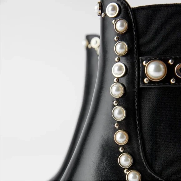 🖤Zara Black Ankle Boots with Faux Pearl Detailing🤍 - Picture 3 of 7
